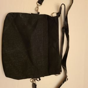 Thirty-One Black Shoulder Handbag